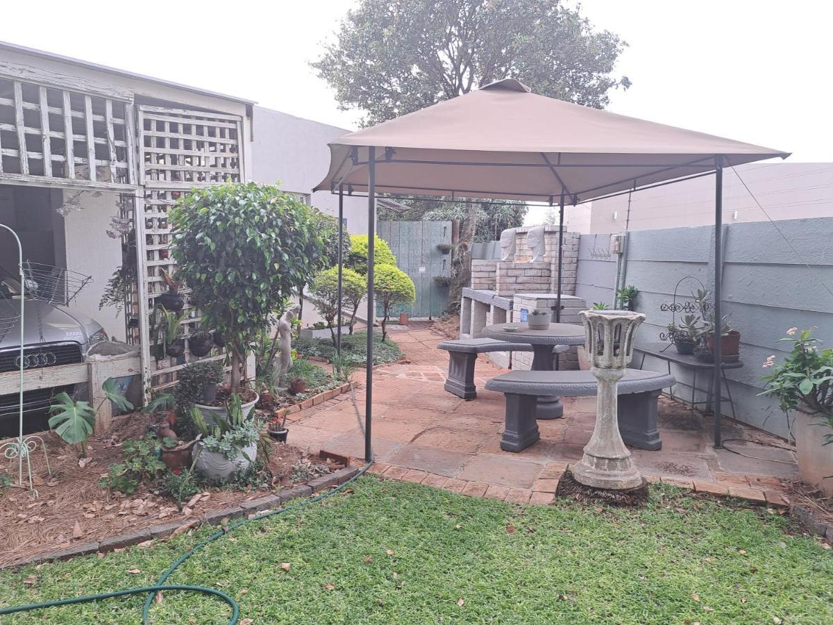 Lavender And Lace Guest Flat * Pretoria-Noord